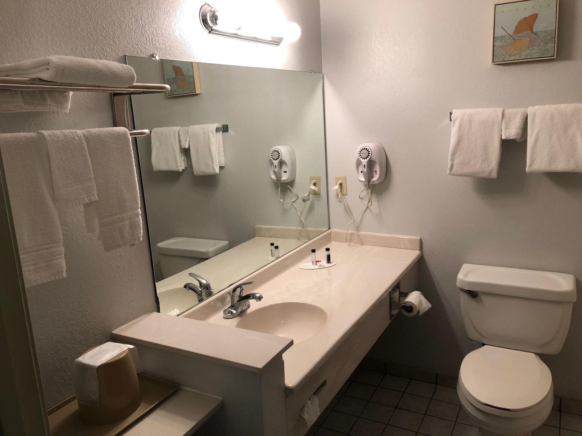 Super 8 By Wyndham Lake Charles/Sulphur Extérieur photo
