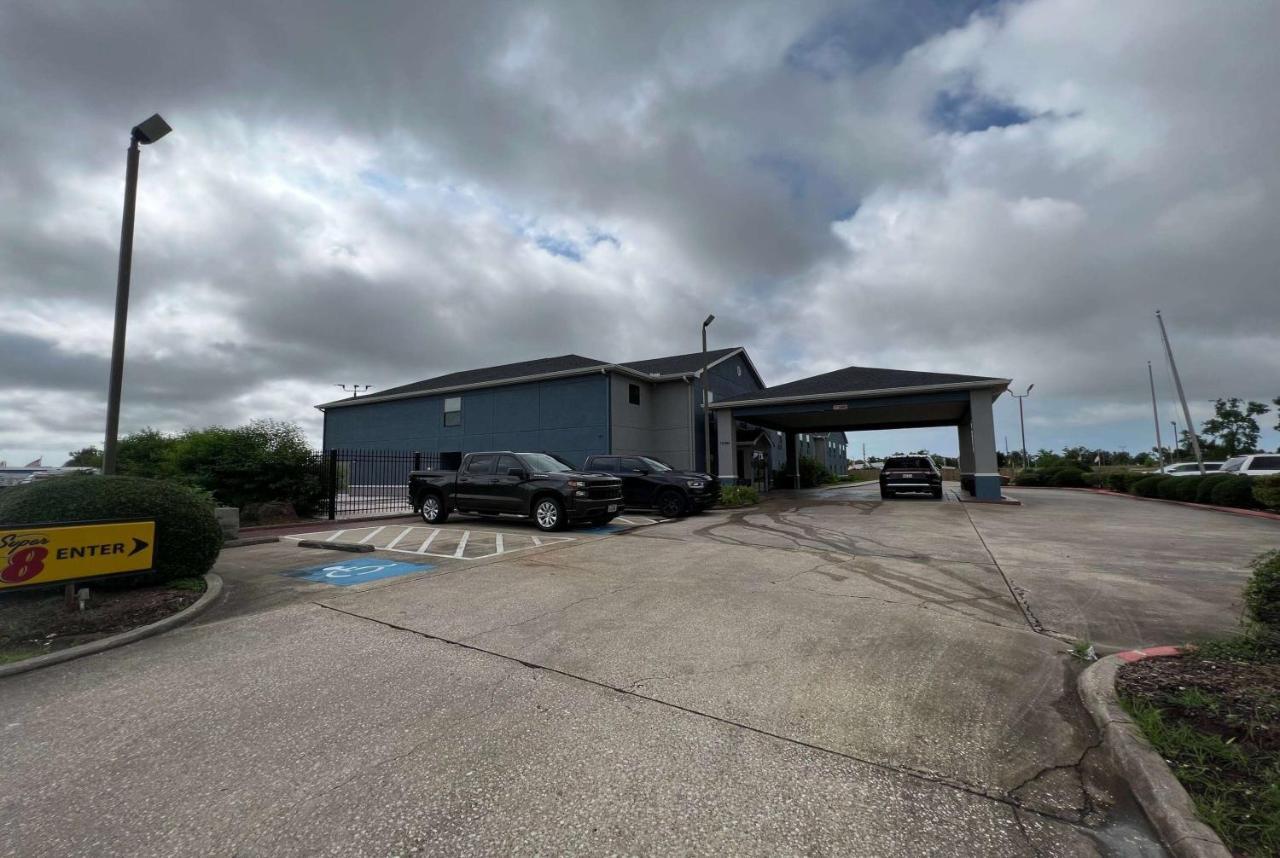 Super 8 By Wyndham Lake Charles/Sulphur Extérieur photo