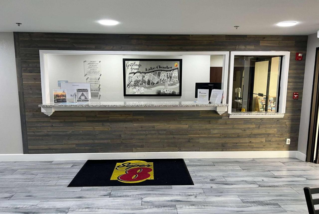 Super 8 By Wyndham Lake Charles/Sulphur Extérieur photo